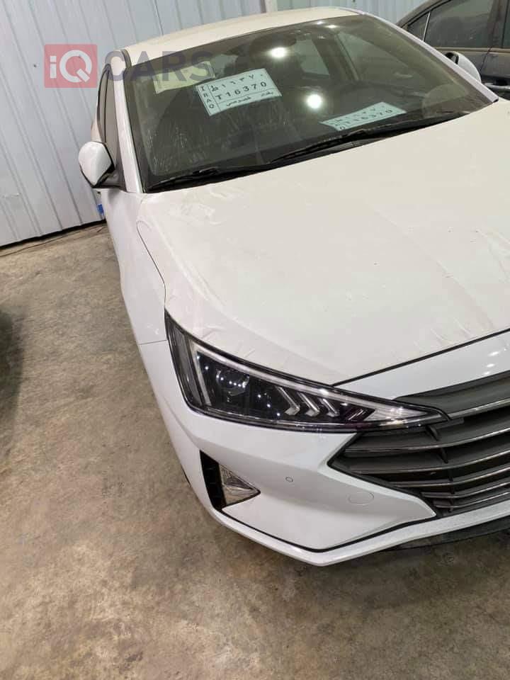هیوندای ئەلەنترا